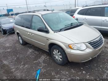  Salvage Chrysler Town & Country