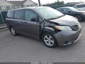  Salvage Toyota Sienna