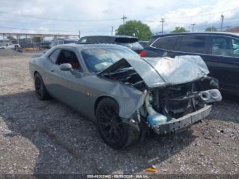  Salvage Dodge Challenger