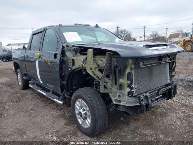  Salvage Chevrolet Silverado 2500