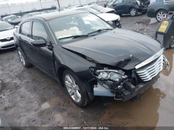  Salvage Chrysler 200