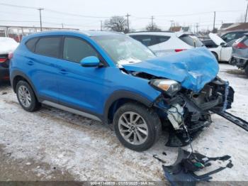  Salvage Hyundai TUCSON