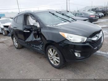  Salvage Hyundai TUCSON