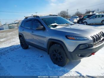  Salvage Jeep Cherokee