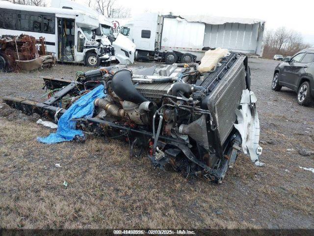  Salvage Freightliner Cascadia 125