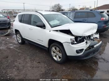  Salvage Jeep Compass