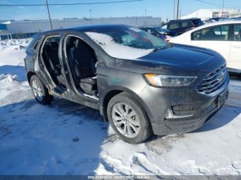  Salvage Ford Edge