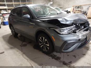  Salvage Volkswagen Tiguan