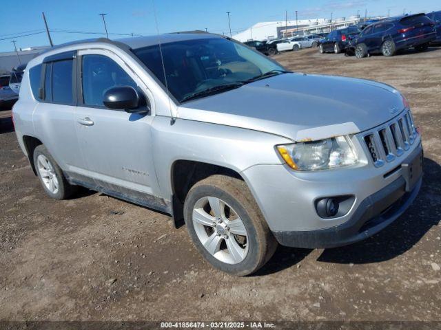  Salvage Jeep Compass