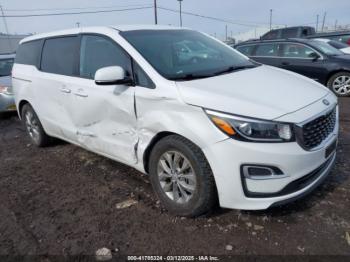  Salvage Kia Sedona