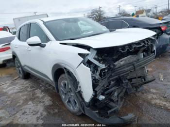  Salvage Nissan Kicks
