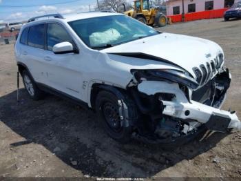  Salvage Jeep Cherokee