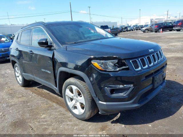  Salvage Jeep Compass