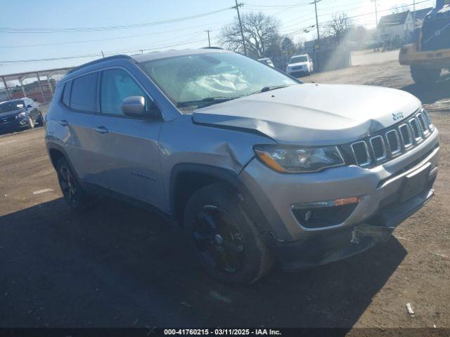  Salvage Jeep Compass