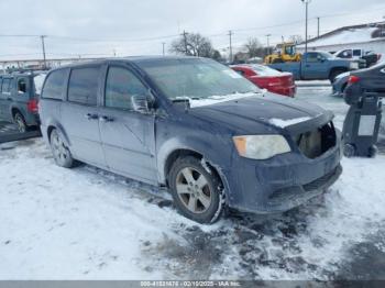  Salvage Dodge Grand Caravan