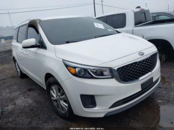  Salvage Kia Sedona
