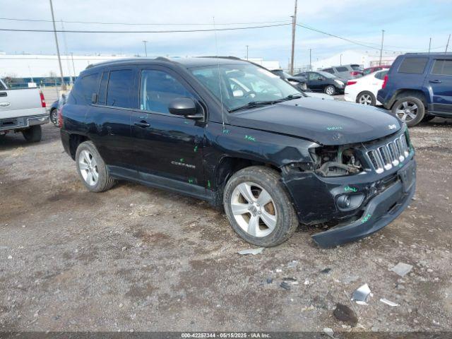  Salvage Jeep Compass