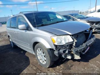  Salvage Chrysler Town & Country