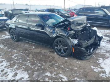  Salvage Chrysler 300