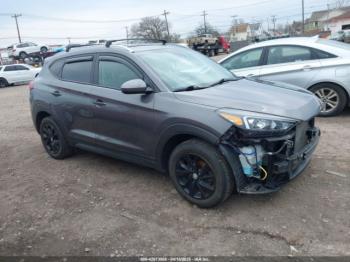  Salvage Hyundai TUCSON