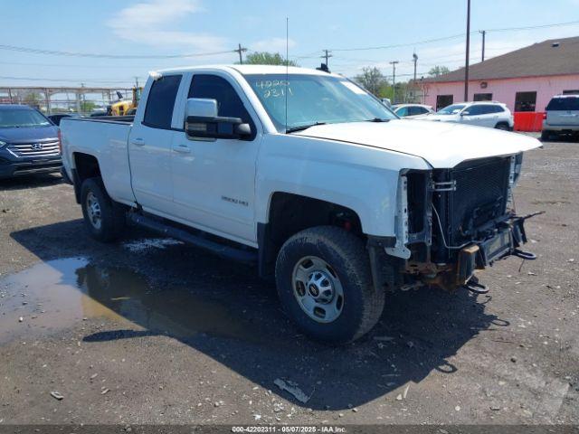  Salvage Chevrolet Silverado 2500