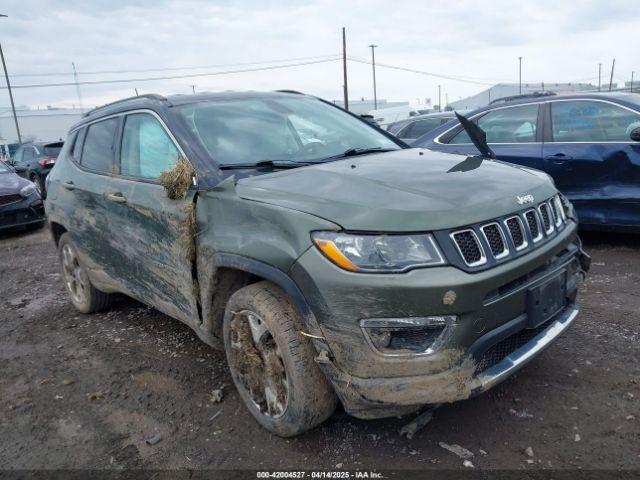  Salvage Jeep Compass