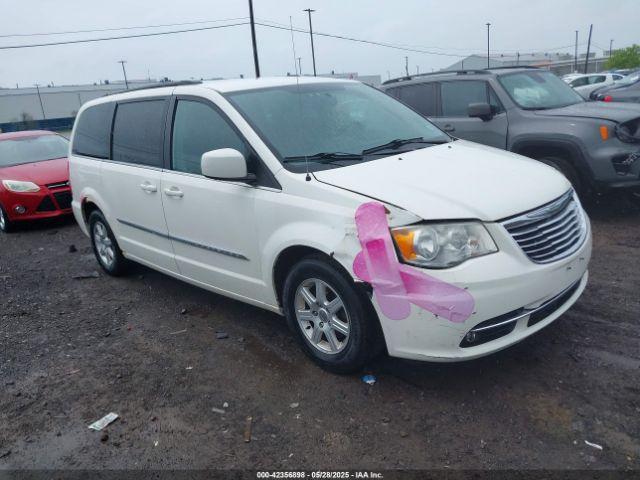  Salvage Chrysler Town & Country
