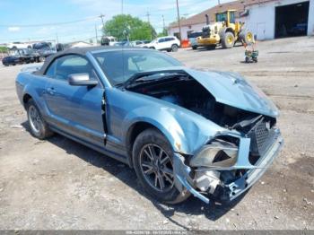  Salvage Ford Mustang
