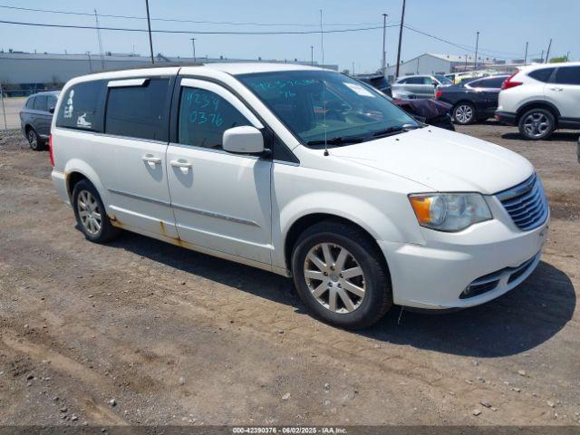  Salvage Chrysler Town & Country