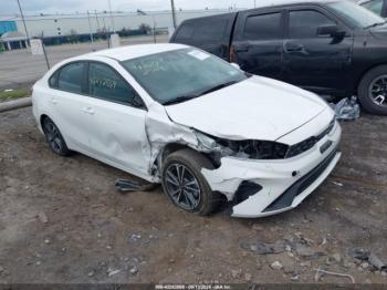  Salvage Kia Forte