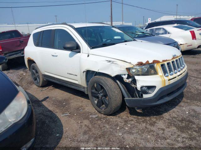  Salvage Jeep Compass