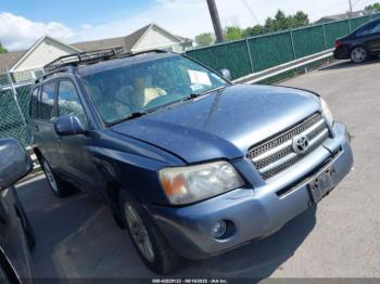  Salvage Toyota Highlander