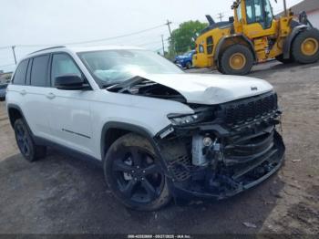  Salvage Jeep Grand Cherokee