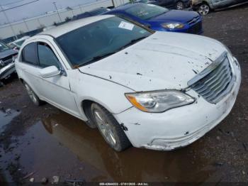 Salvage Chrysler 200