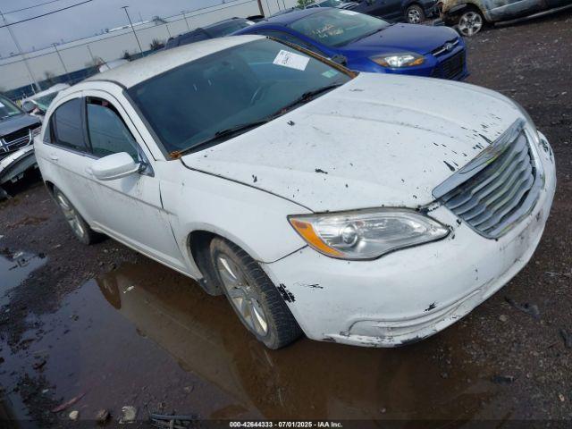  Salvage Chrysler 200