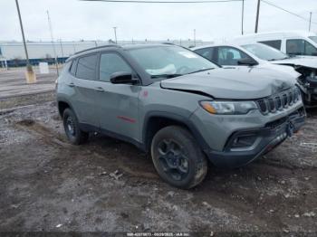  Salvage Jeep Compass