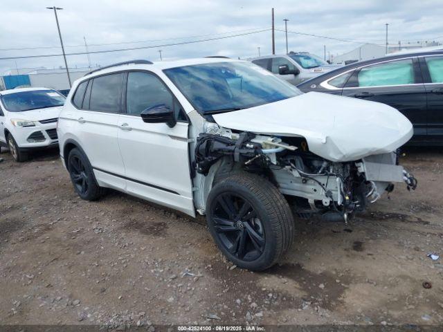  Salvage Volkswagen Tiguan