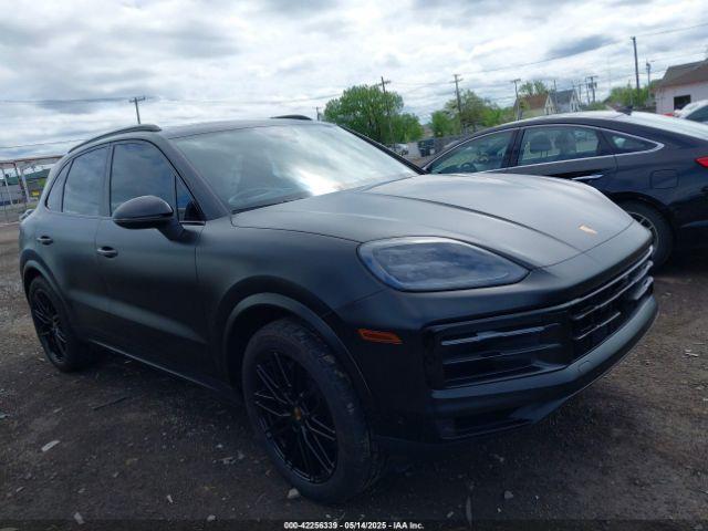  Salvage Porsche Cayenne