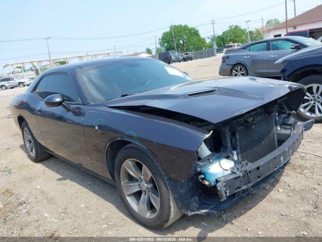  Salvage Dodge Challenger