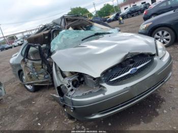  Salvage Ford Taurus