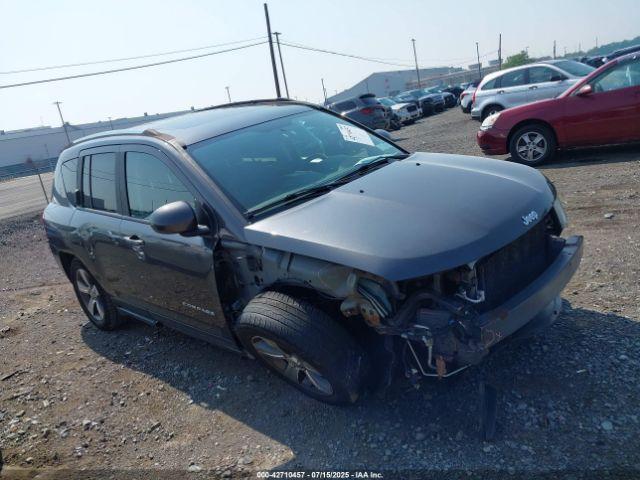  Salvage Jeep Compass