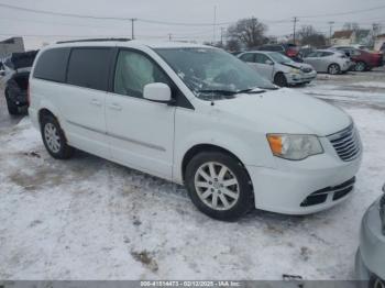  Salvage Chrysler Town & Country