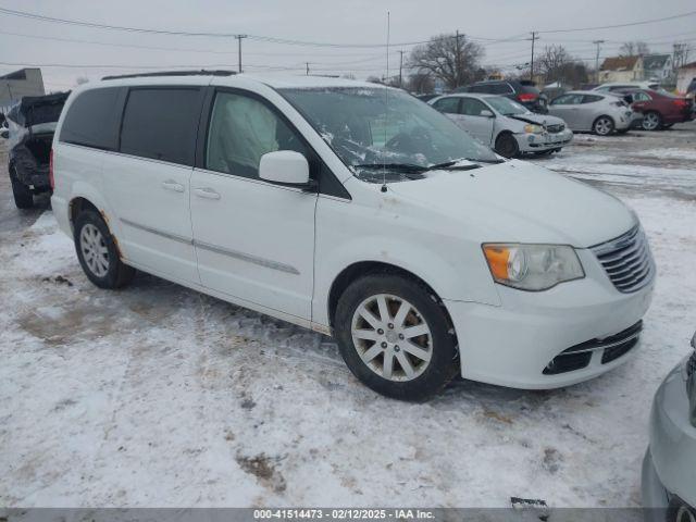  Salvage Chrysler Town & Country
