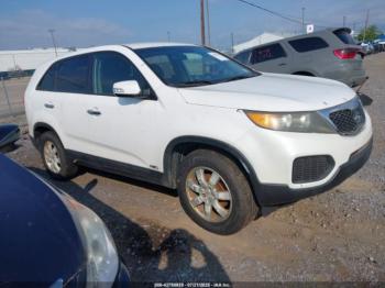  Salvage Kia Sorento