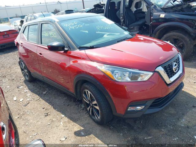  Salvage Nissan Kicks