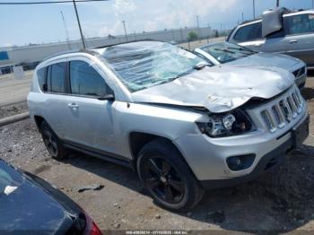  Salvage Jeep Compass