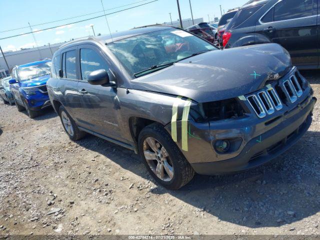  Salvage Jeep Compass