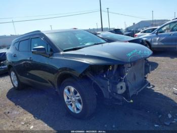  Salvage Chevrolet Blazer