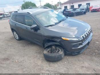  Salvage Jeep Cherokee