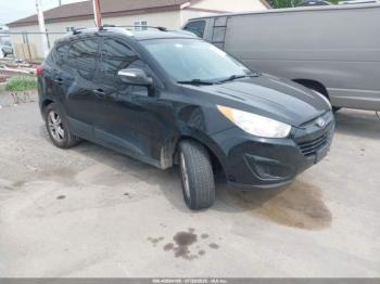  Salvage Hyundai TUCSON